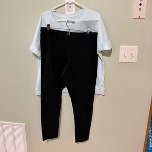 Short Sleeved Pale Blue Sweatshirt and Black Leggings